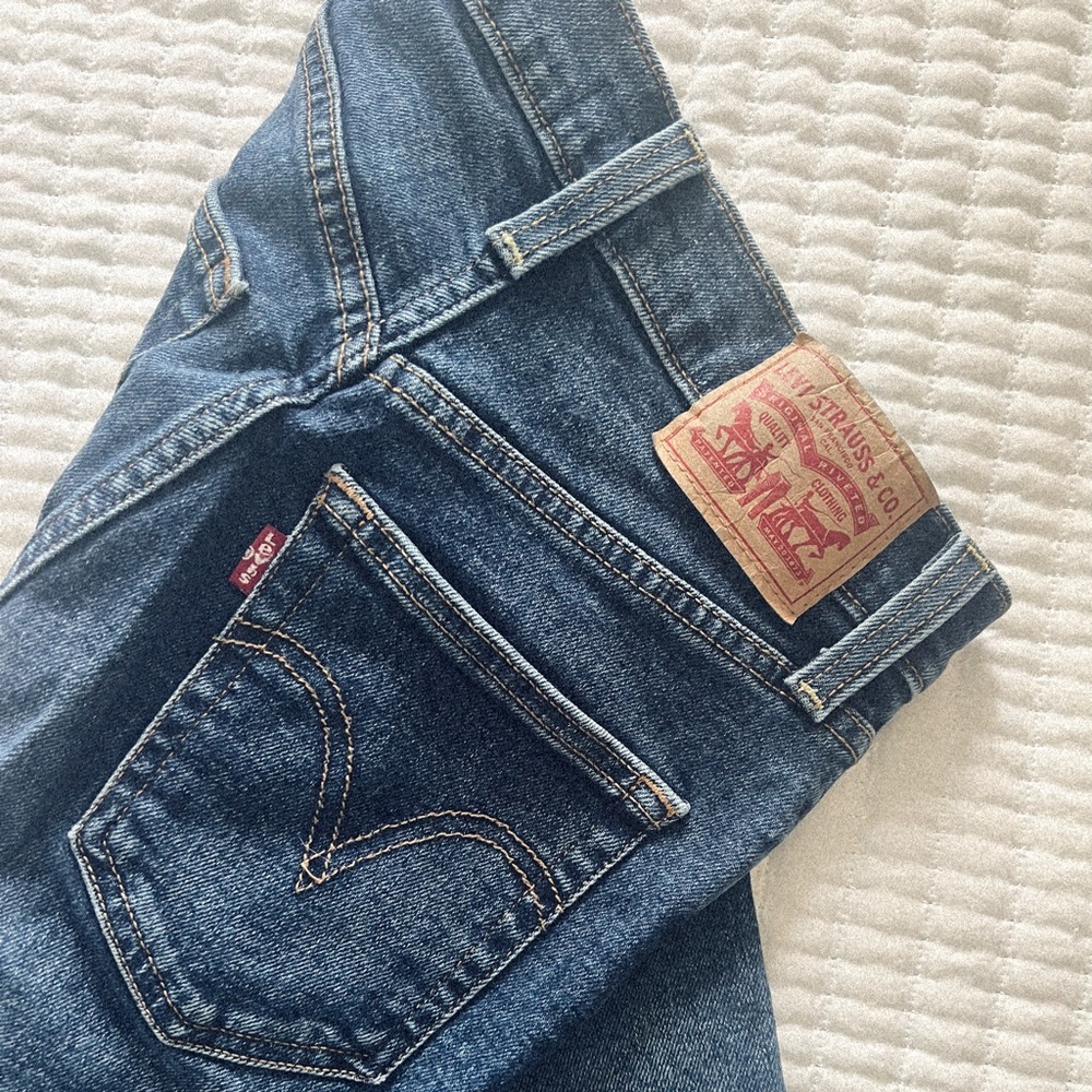 Levi’s Ribcage Straight Leg Jeans